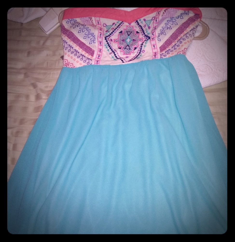 Strapless dress